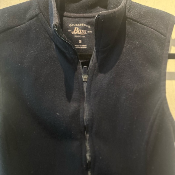 GH Bass & Co Vest Womens Small Navy Zip Front Outdoors, Fleece  Fishing - Picture 3 of 6